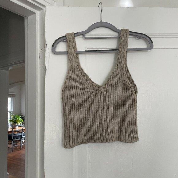Ozma Chunky Knit Tank in Lichen (S) - Picture 2 of 3